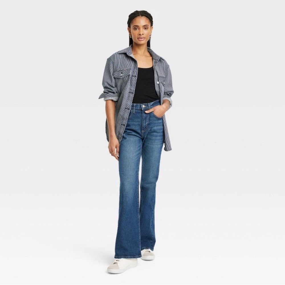 High-rise flare jeans. Fitted hip and thigh, comfort, and stretch.